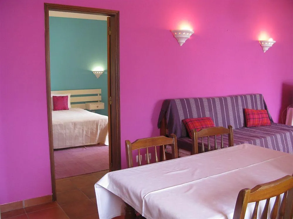 Vila Graciosa - Tranquility Oasis Lagos Guest house