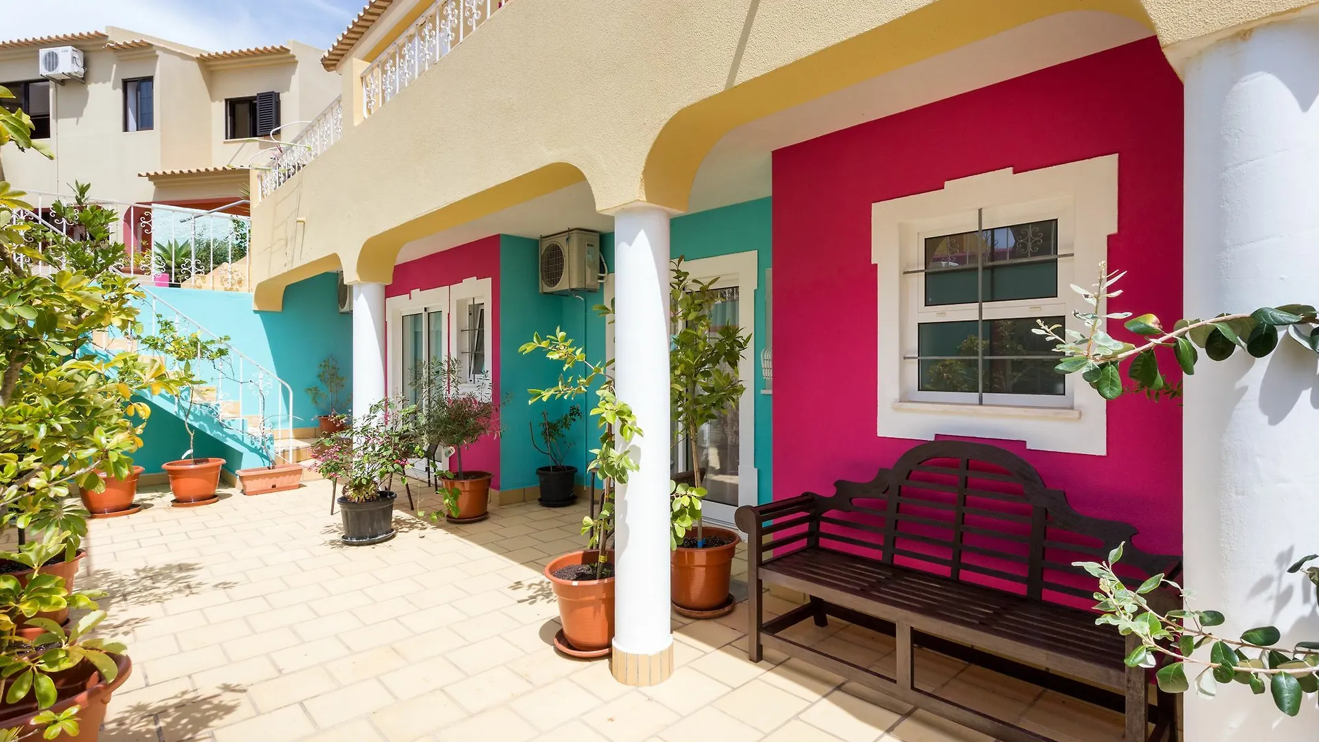 Vila Graciosa - Tranquility Oasis Lagos Guest house